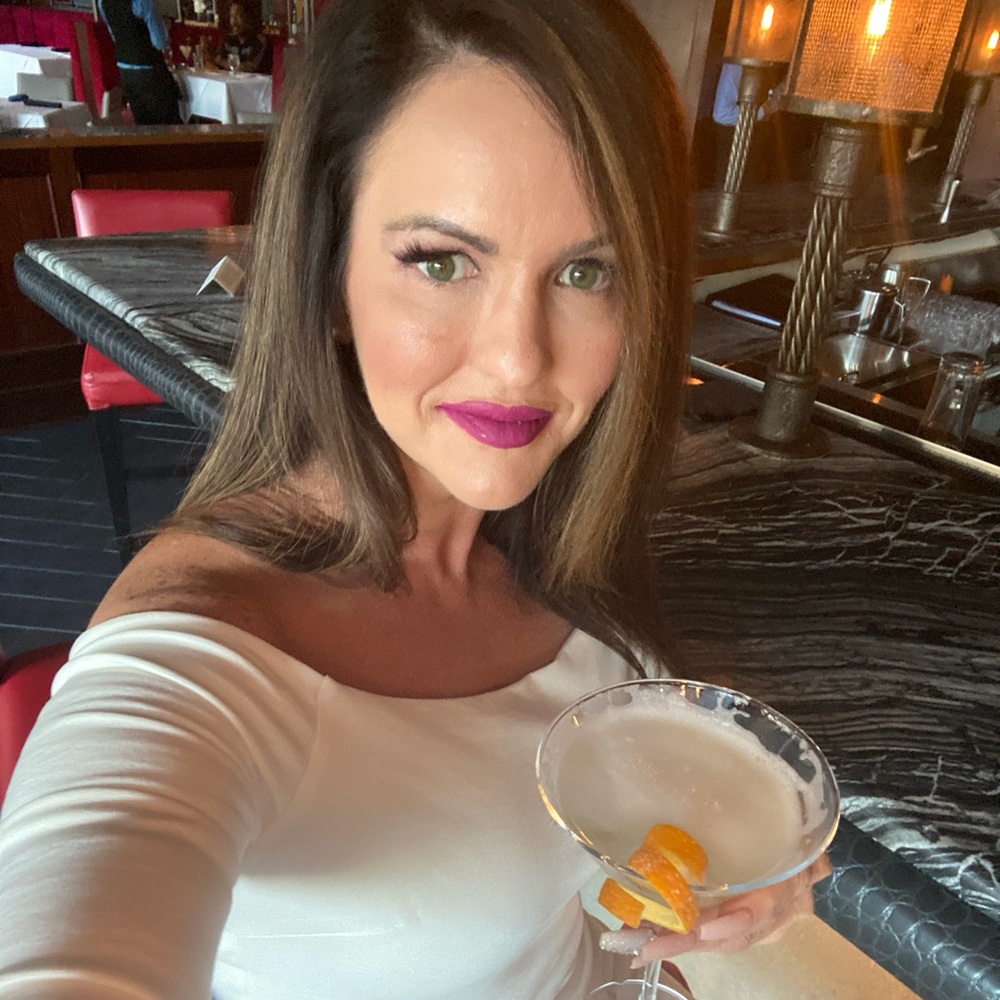 Meet your Posher, Carrie